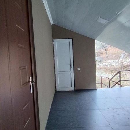 Lika'S Sweet House Apartment Katskhi Exterior photo