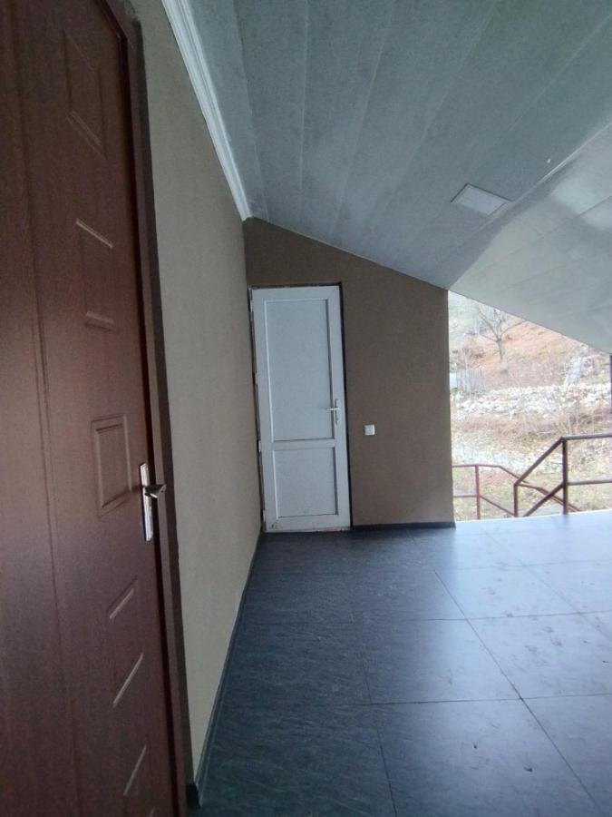 Lika'S Sweet House Apartment Katskhi Exterior photo